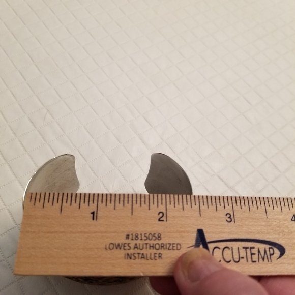 Leopard Print Cuff Bracelet Silver Tone 2 inches wide - Picture 8 of 9